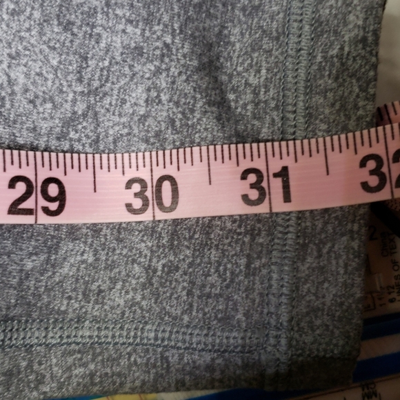 Lululemon's Ivviva - Picture 5 of 10